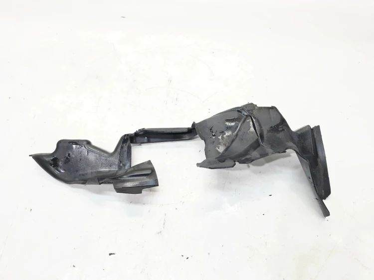 KIEROWNICA POWIETRZA PRAWA AUDI A3 8V 8V0121284