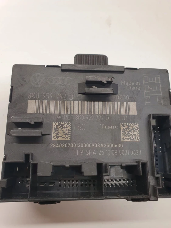 MODUŁ STEROWNIK DRZWI AUDI A4 B8 A5 Q5 8K0959792D