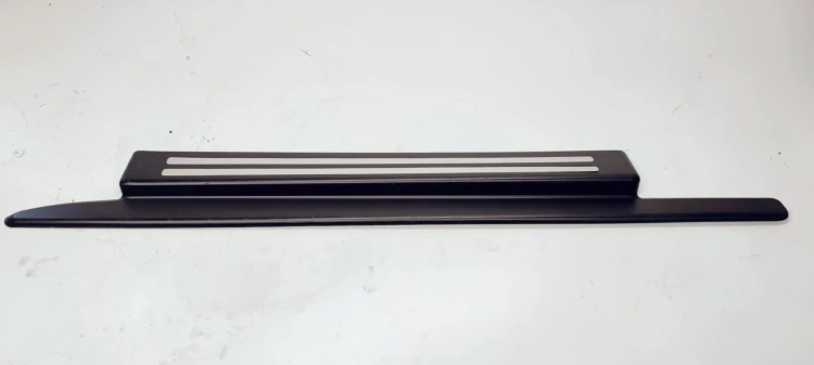 LISTWA PROGOWA PRAWA AUDI A4 B6 CABRIO 8H0853492
