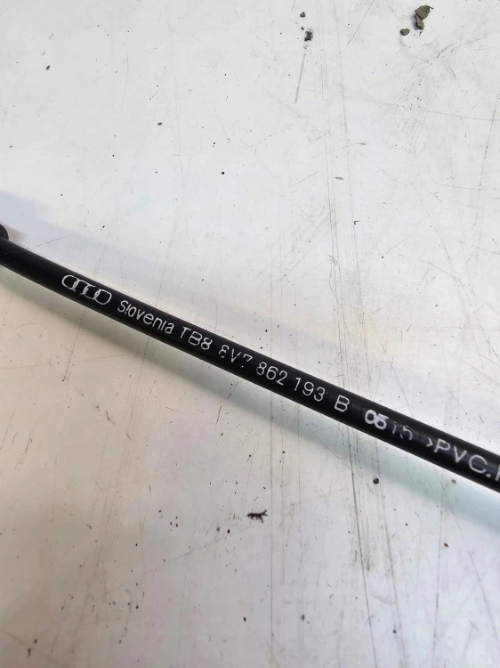 SIŁOWNIK KLAPKI PALIWA AUDI A3 8V CABRIO 8V7862193B