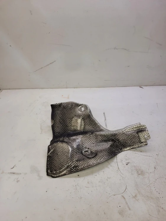 OSŁONA TERMICZNA WYGŁUSZENIE AUDI A4 B8 8K1804164B