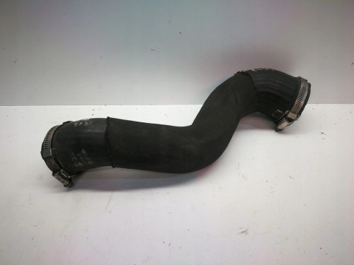 RURA PRZEWÓD INTERCOOLERA AUDI A4 B7 8E0145737Q