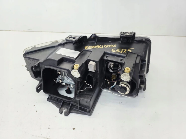 REFLEKTOR LAMPA LEWY PRZÓD XENON AUDI A4 B6 8E0941003S EU 65/25