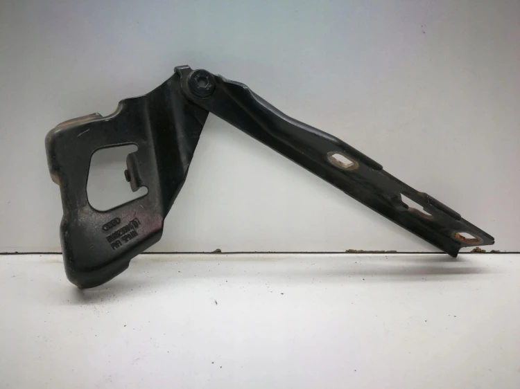 ZAWIAS MASKI LEWY AUDI A4 B8 8K0823301D
