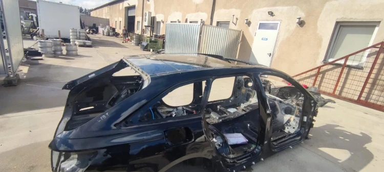 DACH ĆWIARTKA PANORAMA AUDI A6 C8 AVANT KOMBI ORG