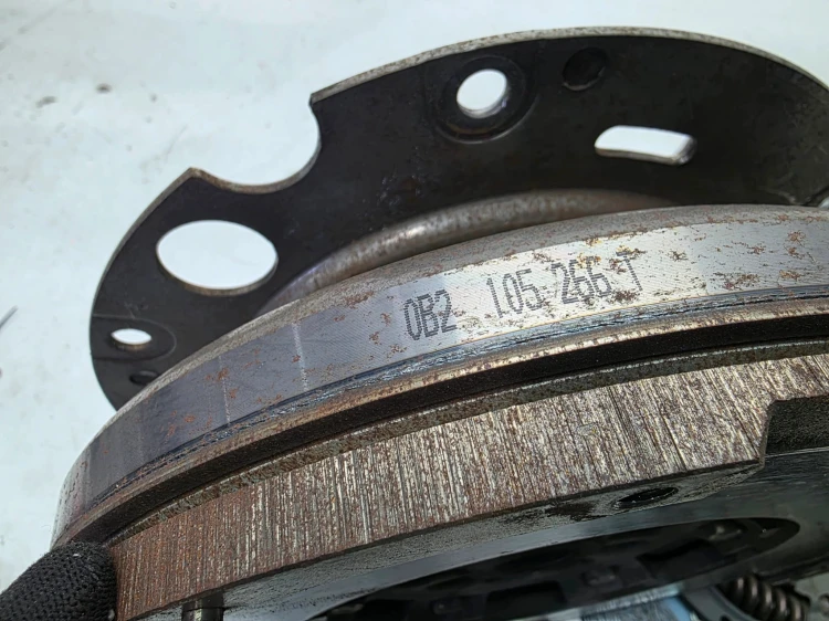KOŁO DWUMASOWE SPRZĘGŁO AUDI A4 B8 A5 A6 C7 2.0 TDI TFSI 0B2105266T