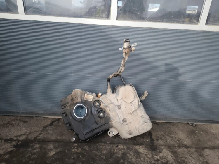 BAK ZBIORNIK PALIWA AUDI A4 B8 A5 8T 8K0201021FR DIESEL BEZ OPIŁKÓW !!!