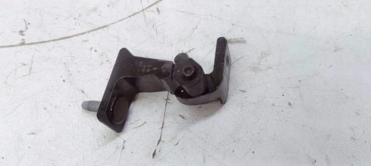 ZAWIAS DRZWI PRAWY AUDI A4 B9 8W0831404A