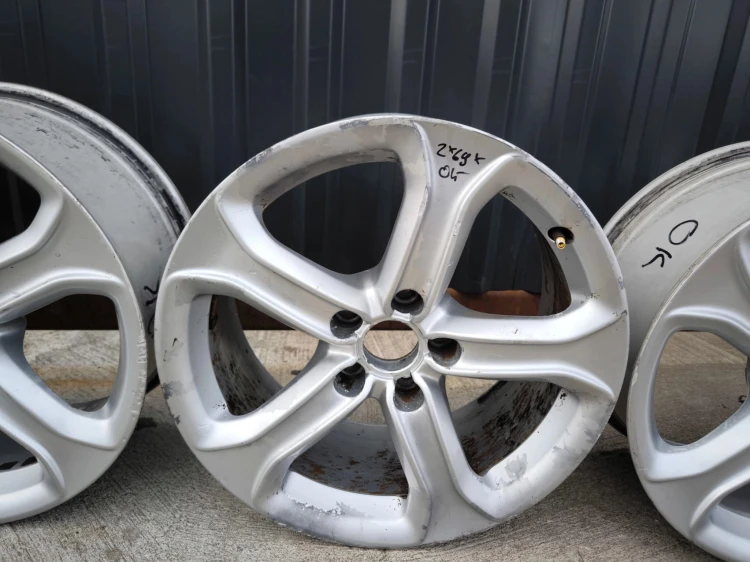 FELGI FELGA AUDI VW SEAT SKODA A4 A5 A6 A7 7.5J R17 ET28 8T0601025BA Z*69*