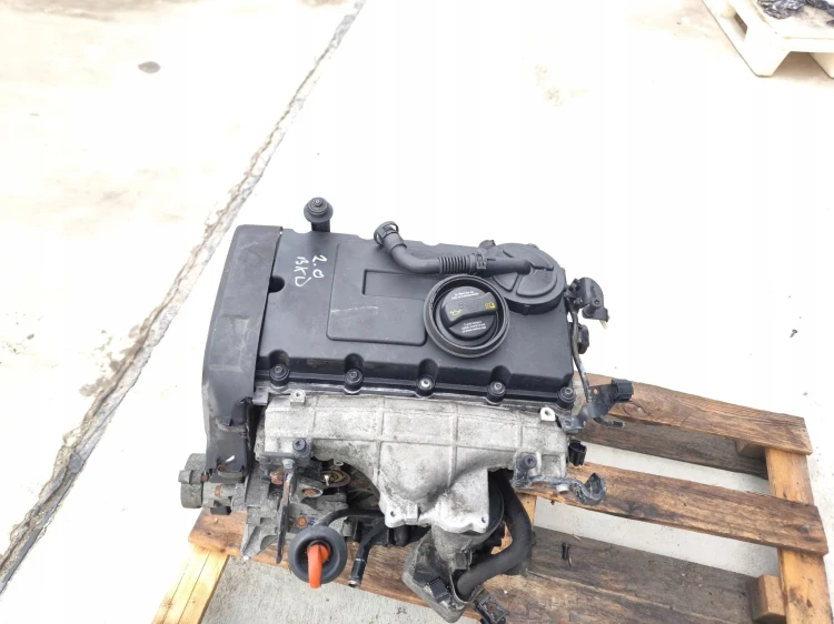 SILNIK BEZ OSPRZĘTU AUDI VW SEAT SKODA 2.0 TDI BKD ORYGINAŁ SPRAWNY !!!