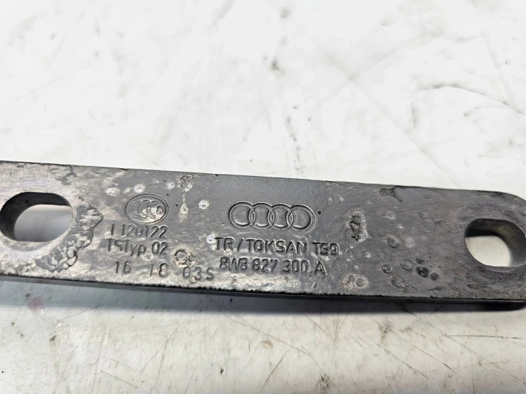 ZAWIAS KLAPY PRAWY TYŁ AUDI A5 F5 8W SPORTBACK 8W8827300A