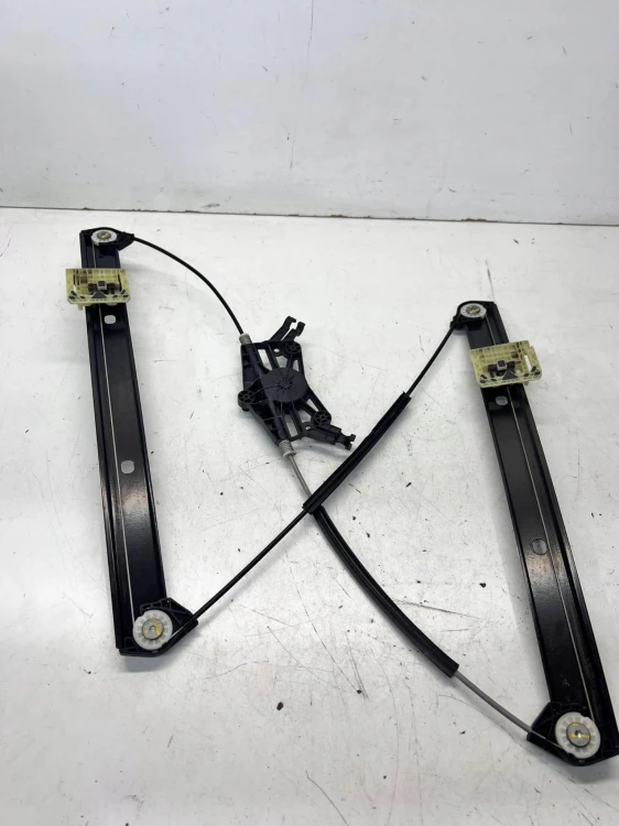 MECHANIZM PODNOSZENIA SZYBY PRAWY PRZÓD AUDI Q5 FY 80A837462A