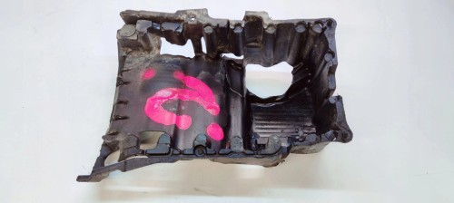 WYGŁUSZENIE OSŁONA MISKI OLEJOWEJ AUDI A4 B9 A5 A6 C7 2.0 TDI 04L103660G *2