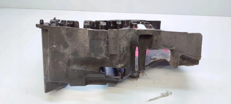 WYGŁUSZENIE OSŁONA MISKI OLEJOWEJ AUDI A4 B9 A5 A6 C7 2.0 TDI 04L103660G *2