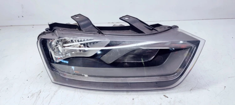 REFLEKTOR PRAWY ZWYKŁY AUDI Q3 8U 8U0941004N UK