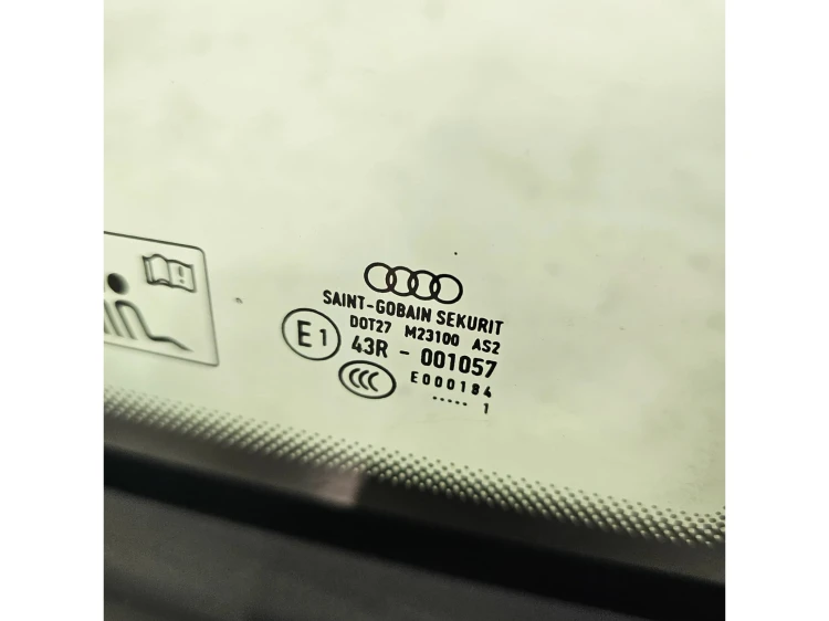 SZYBA KAROSERYJNA MAT AUDI A1 8X3 3-DRZWI PRAWY TYŁ 2011R