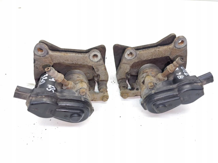 ZACISK ZACISKI HAMULCOWY TYŁ KOMPLET AUDI A4 B8 A5 8T Q5 8R 330 MM