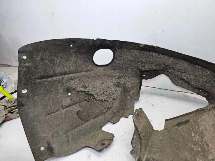 NADKOLE LEWY PRZÓD MATERIAŁOWE AUDI A6 C6 PRZED LIFT