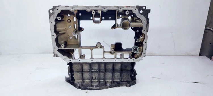 MISKA OLEJOWA PÓŁBLOK AUDI A6 C6 2.4BDW 06E103603C
