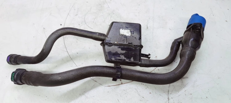 WLEW PŁYNU ADBLUE AUDI A4 B9 A5 8W6131963B