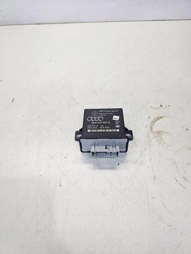 STEROWNIK MODUŁ ŚWIATEŁ AUDI A4 B8 A5 8K5907357A