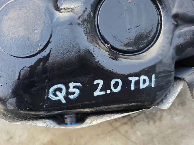 BAK ZBIORNIK PALIWA AUDI Q5 8R 2.0 TDI DIESEL QUATTRO 8R0201021 BEZ ADBLUE