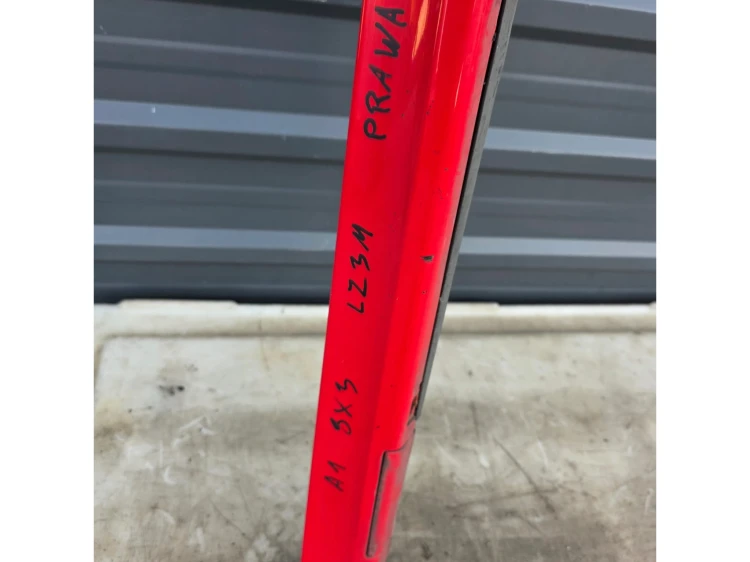 LISTWA PROGOWA PRAWA AUDI A1 8X 3-DRZWI LZ3M KOMPLETNA !!!