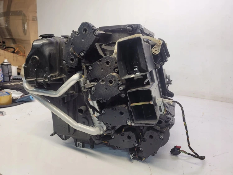 NAGRZEWNICA KOMPLETNA AUDI A6 C7 A7 4G1820005K