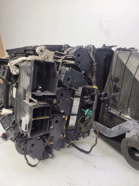 NAGRZEWNICA KOMPLETNA AUDI A6 C7 A7 4G1820005K