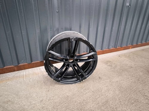 FELGA ALUMINIOWA KBA 50753 AUDI VW SEAT SKODA 9.0J R20 ET 33 Z*40* K