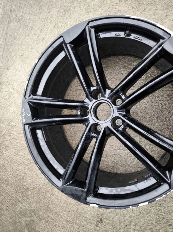 FELGA ALUMINIOWA KBA 50753 AUDI VW SEAT SKODA 9.0J R20 ET 33 Z*40* K