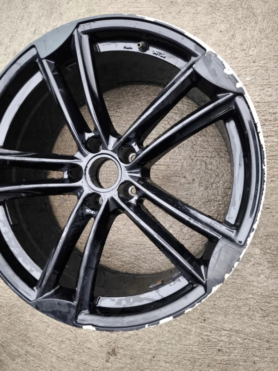 FELGA ALUMINIOWA KBA 50753 AUDI VW SEAT SKODA 9.0J R20 ET 33 Z*40* K