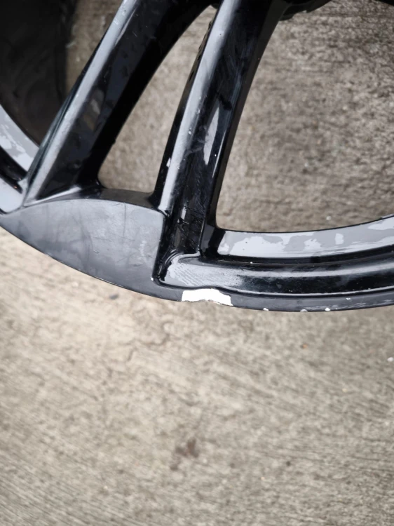 FELGA ALUMINIOWA KBA 50753 AUDI VW SEAT SKODA 9.0J R20 ET 33 Z*40* K