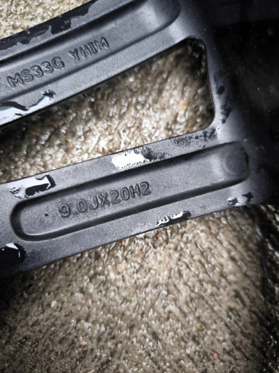 FELGA ALUMINIOWA KBA 50753 AUDI VW SEAT SKODA 9.0J R20 ET 33 Z*40* K