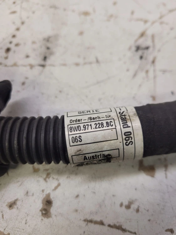 WIĄZKA ROZRUSZNIKA AUDI A4 B9 A5 8W0971228BC