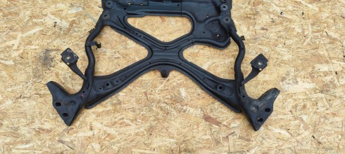TRAWERS SANKI PRZÓD AUDI A4 B9 UK 8W2399347E