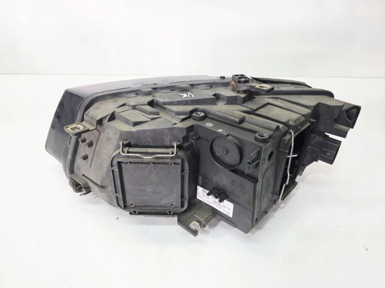 REFLEKTOR LAMPA PRAWY PRZÓD AUDI Q5 8R 8R0941004M UK