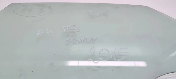 SZYBA BOCZNA DRZWI LEWY TYŁ AUDI A4 B9 8W5 2015R