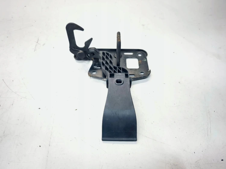ZAMEK MASKI RYGIEL AUDI Q5 8R 8R0823480