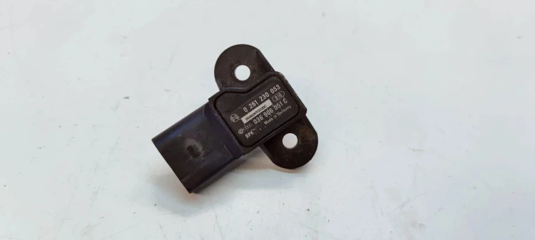CZUJNIK CIŚNIENIA AUDI VOLKSWAGEN SEAT SKODA 036906051C 0261230053