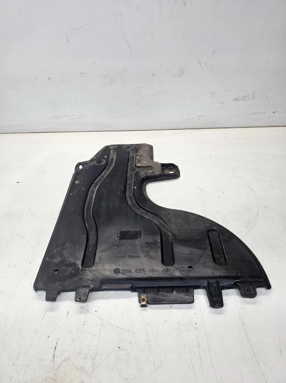OSŁONA PŁYTA PODWOZIA LEWA AUDI A3 8V 5Q0825206J