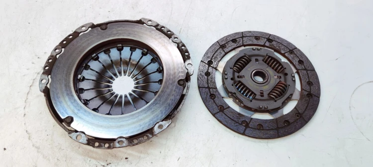 SPRZĘGŁO TARACZA DOCISK AUDI VOLKSWAGEN SEAT SKODA 1.6 MPI BSE 122031710
