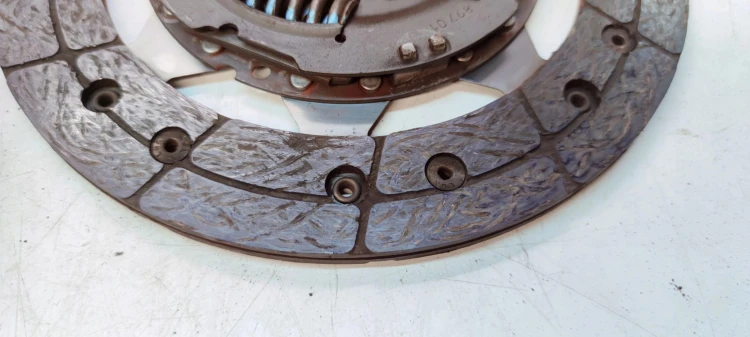 SPRZĘGŁO TARACZA DOCISK AUDI VOLKSWAGEN SEAT SKODA 1.6 MPI BSE 122031710