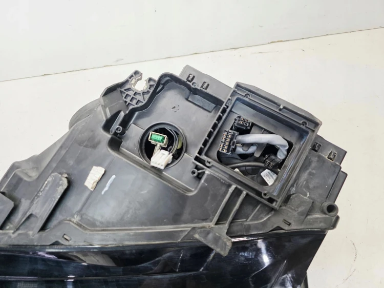 REFLEKTOR PRAWY PRZÓD BI XENON LED SKRĘTNY AUDI A5 8T 8T0941030AN EU 21/25