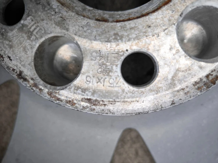 FELGA ALUMINIOWA AUDI A3 A4 A6 VW SKODA 7.5J R16 ET45 4F0601025AJ K*5* OK