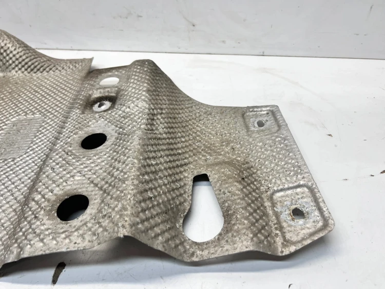 OSŁONA TERMICZNA WYDECHU AUDI Q5 8R 8R0804171B