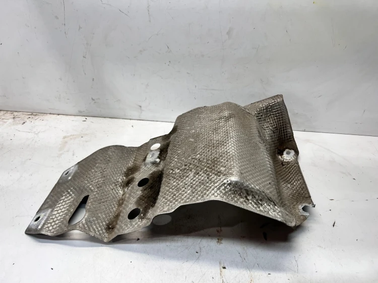 OSŁONA TERMICZNA WYDECHU AUDI Q5 8R 8R0804171B