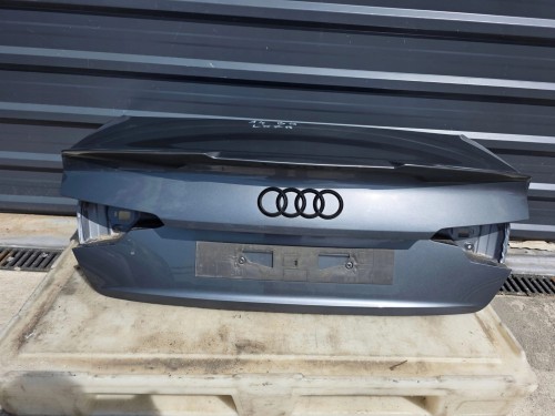 KLAPA TYLNA TYŁ Z LOTKĄ AUDI A4 B9 SEDAN 2016-2019 LX7R !!!