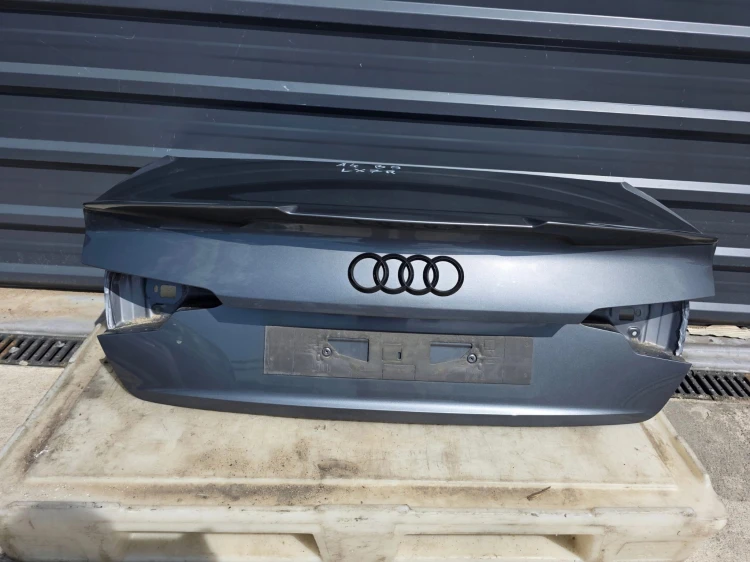 KLAPA TYLNA TYŁ Z LOTKĄ AUDI A4 B9 SEDAN 2016-2019 LX7R !!!