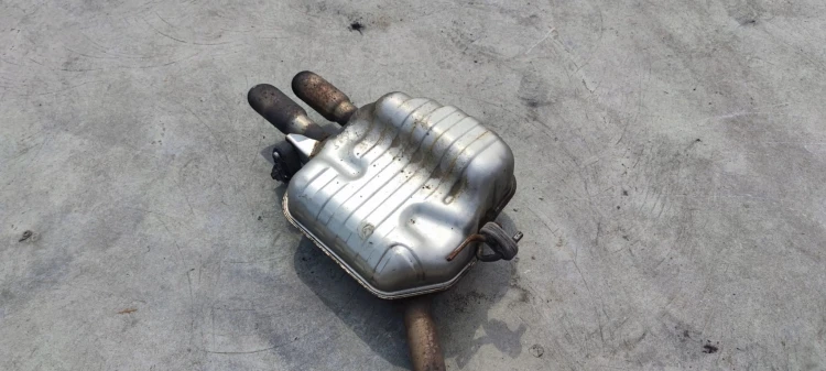 TŁUMIK WYDECH AUDI A4 B8 A5 8T 1.8 TFSI 8K0253611J